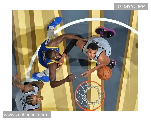 勇士在最后时刻逆转马刺以113比111险胜展现强大韧性与团队合作精神